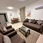 شقة فندقية بمدينتي