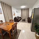 شقة فندقية بمدينتي